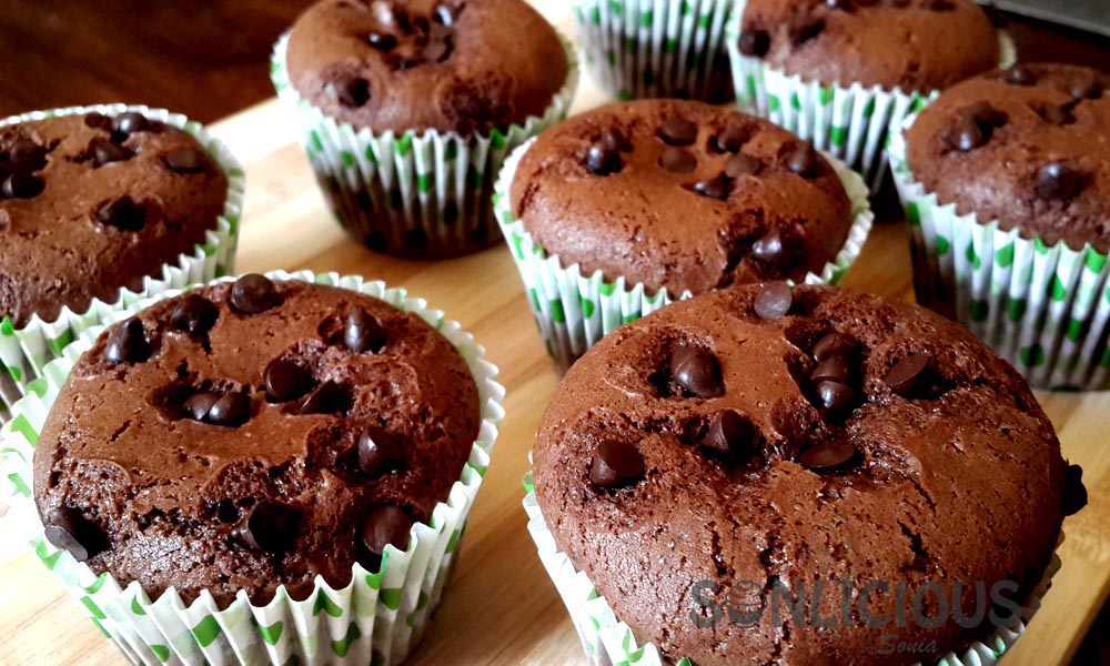 Chocolate Eggless Muffins without Condensed Milk