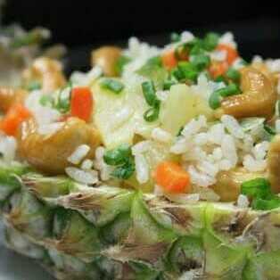Exotic Pineapple Fried Rice