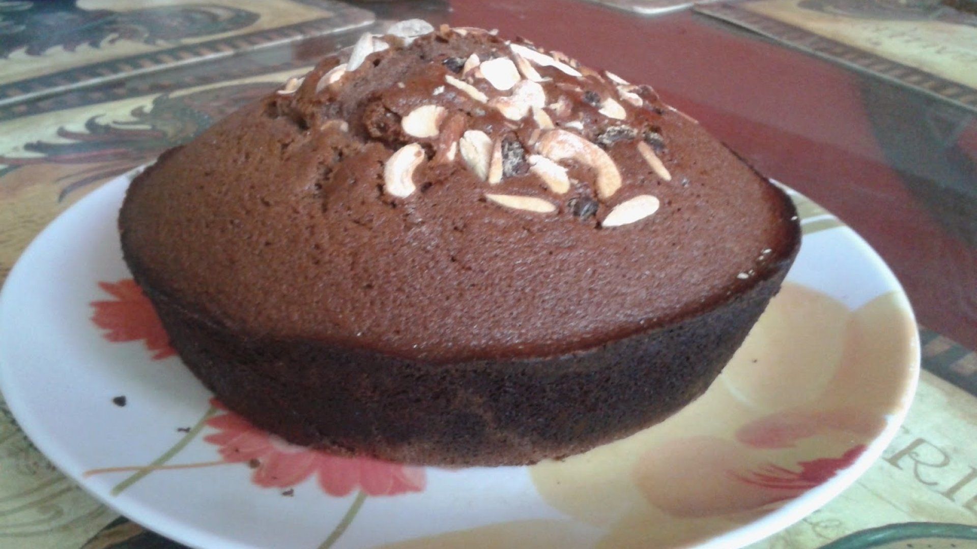 CHOCOLATE CAKE