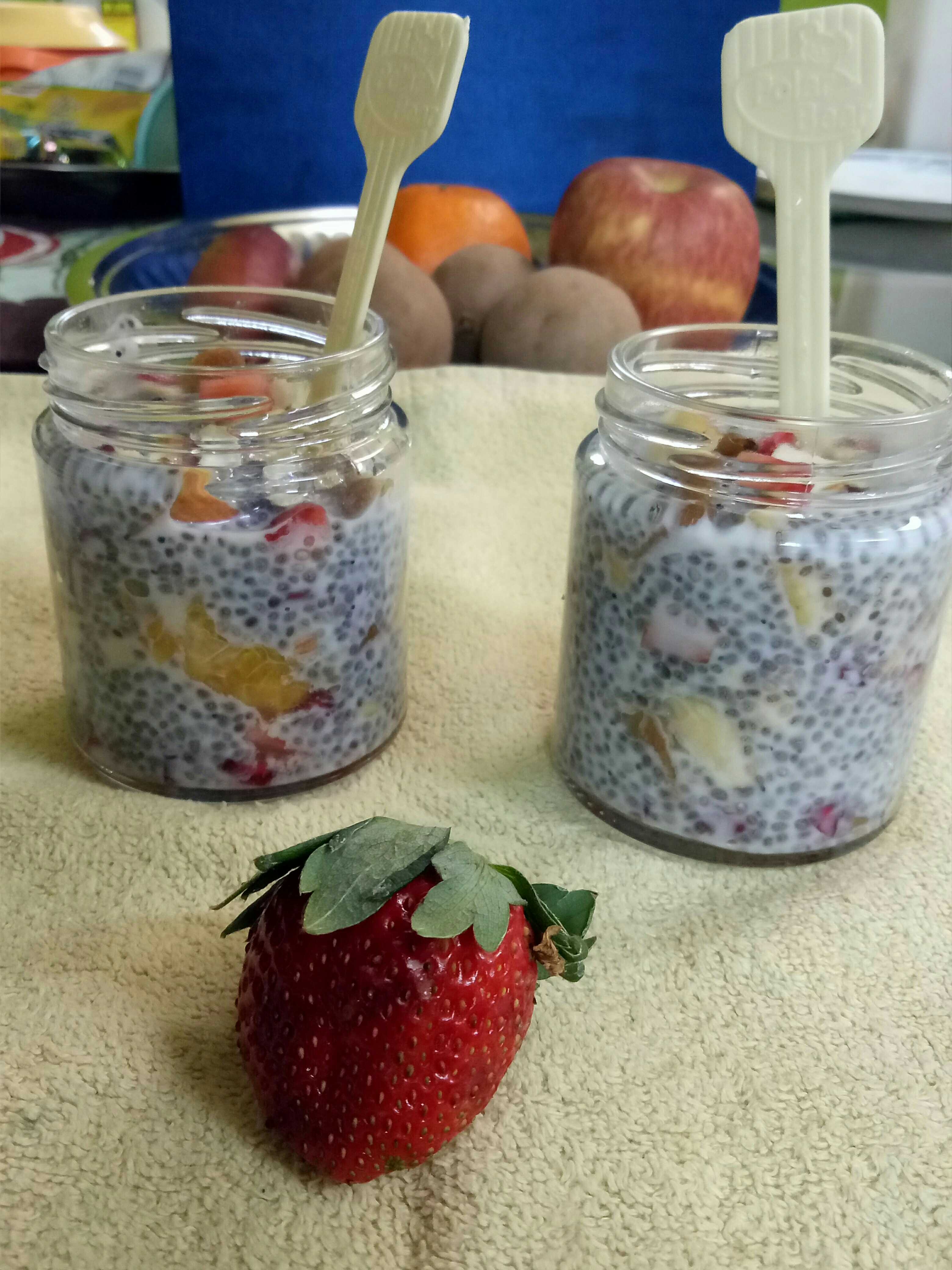 Fruit And Nut Chia Seeds Pudding