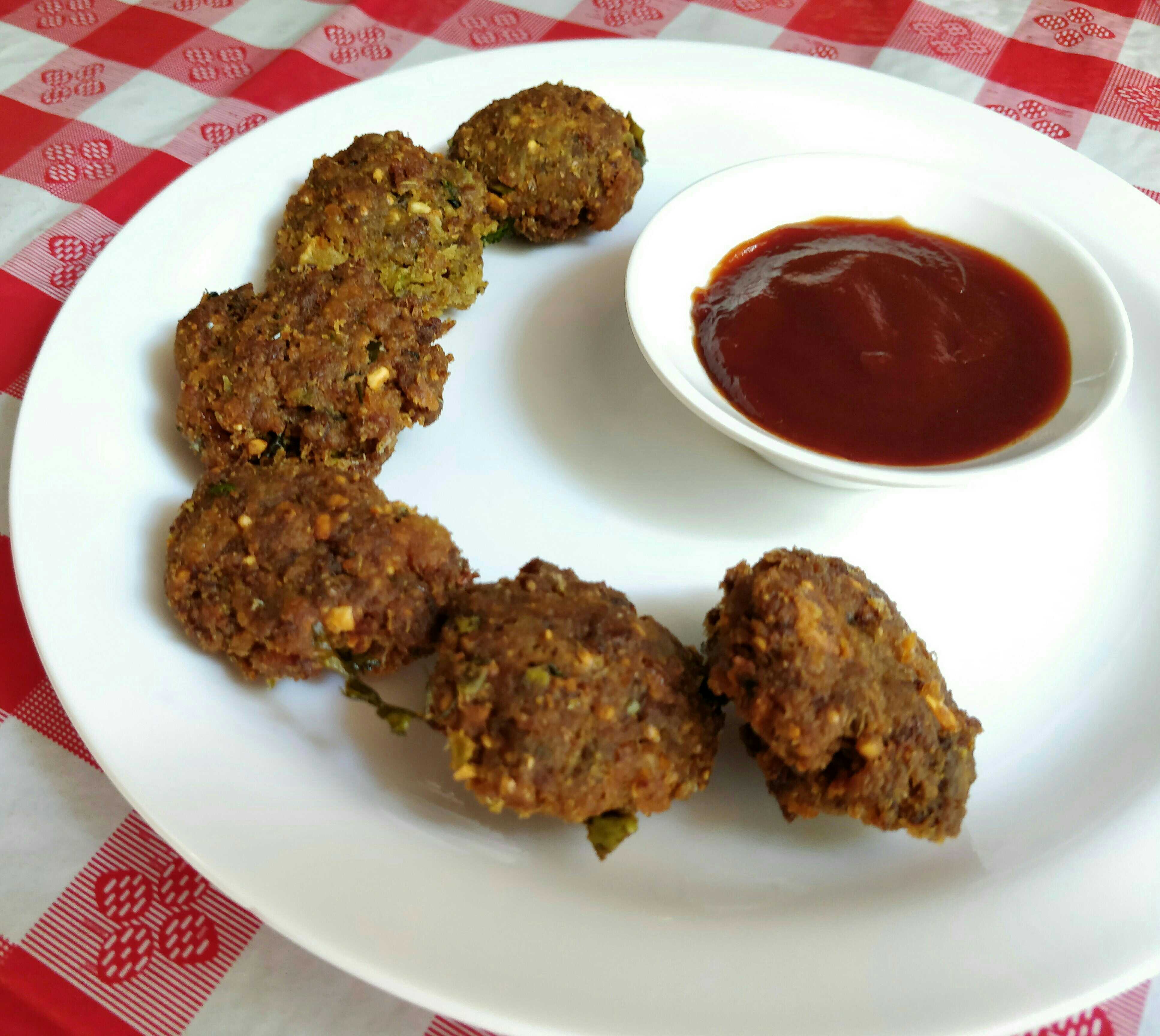 Mutton Kheema Vada 