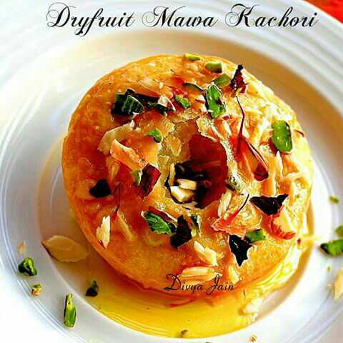 Dry Fruits Mawa Kachori