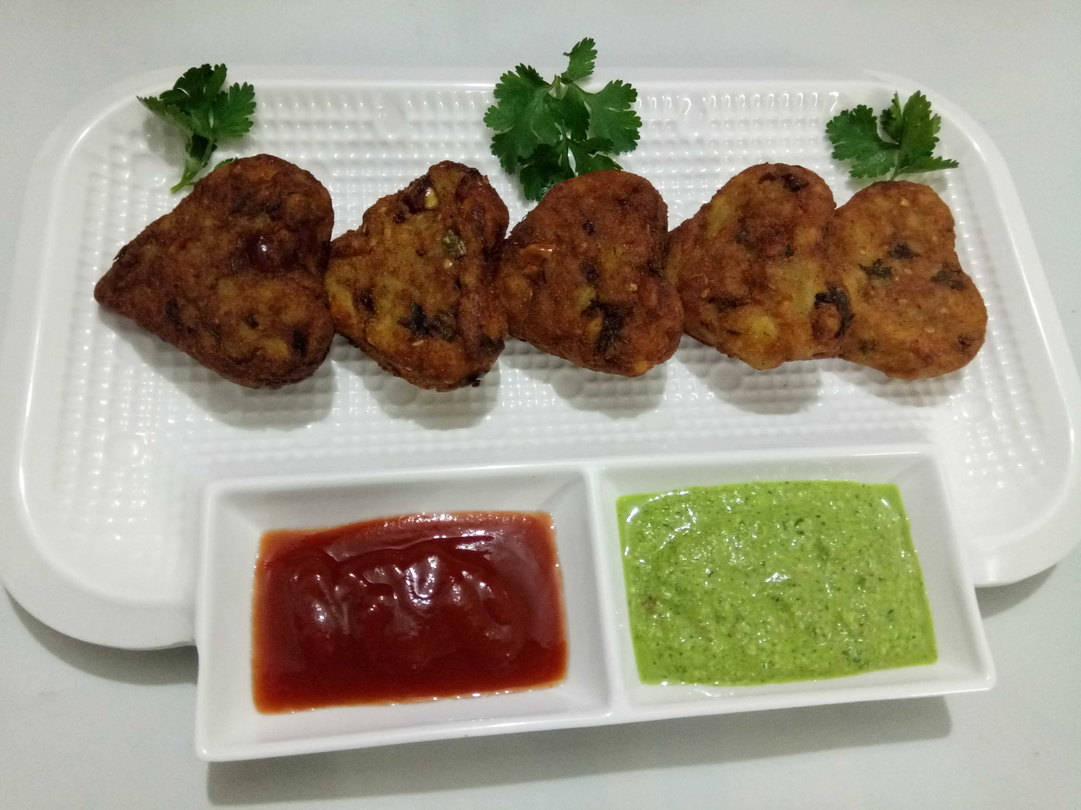 Bufvada (Gujarati Falahari Cutlets) 