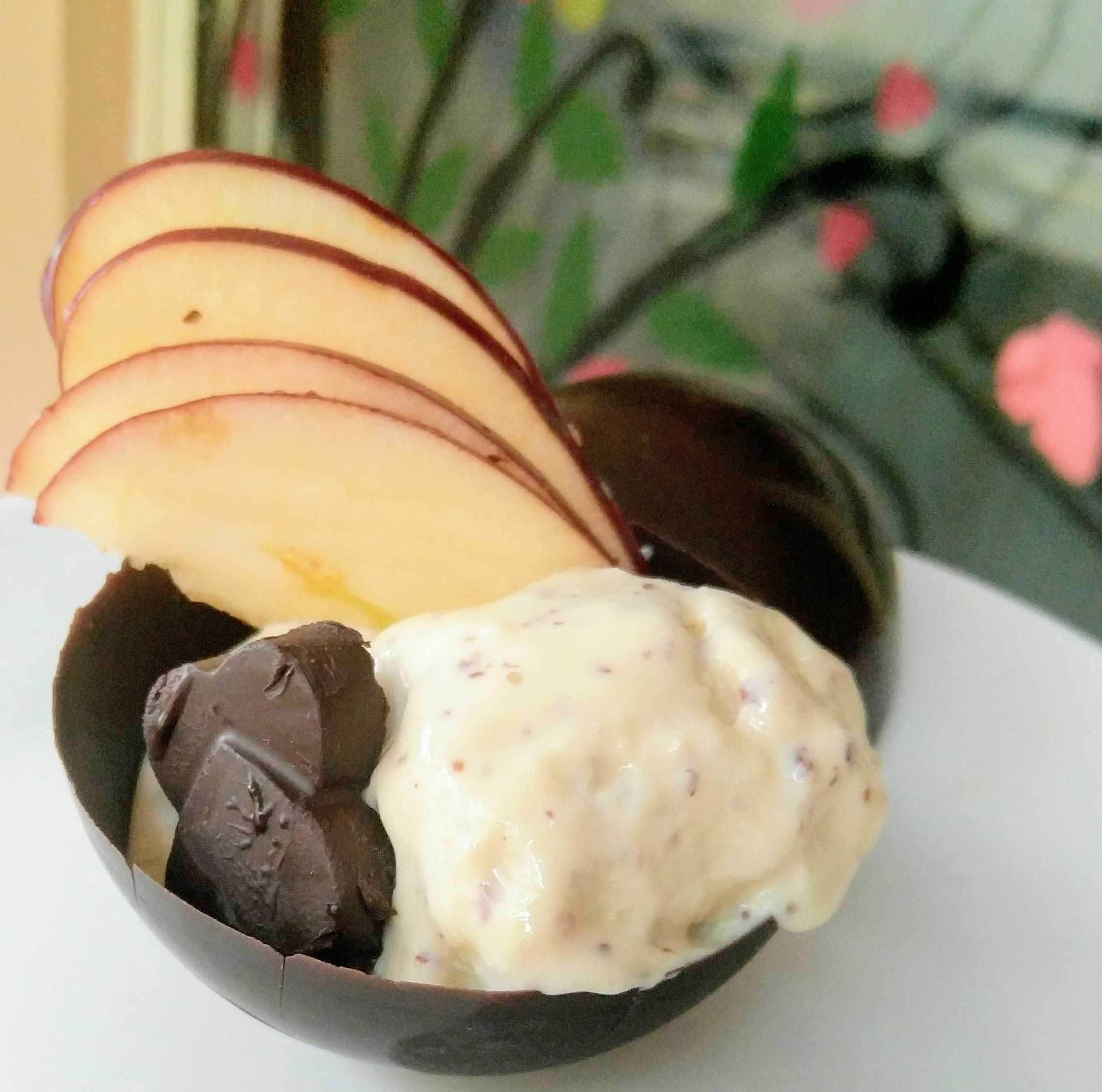 Apple Ice Cream In Edible Chocolate Sphere