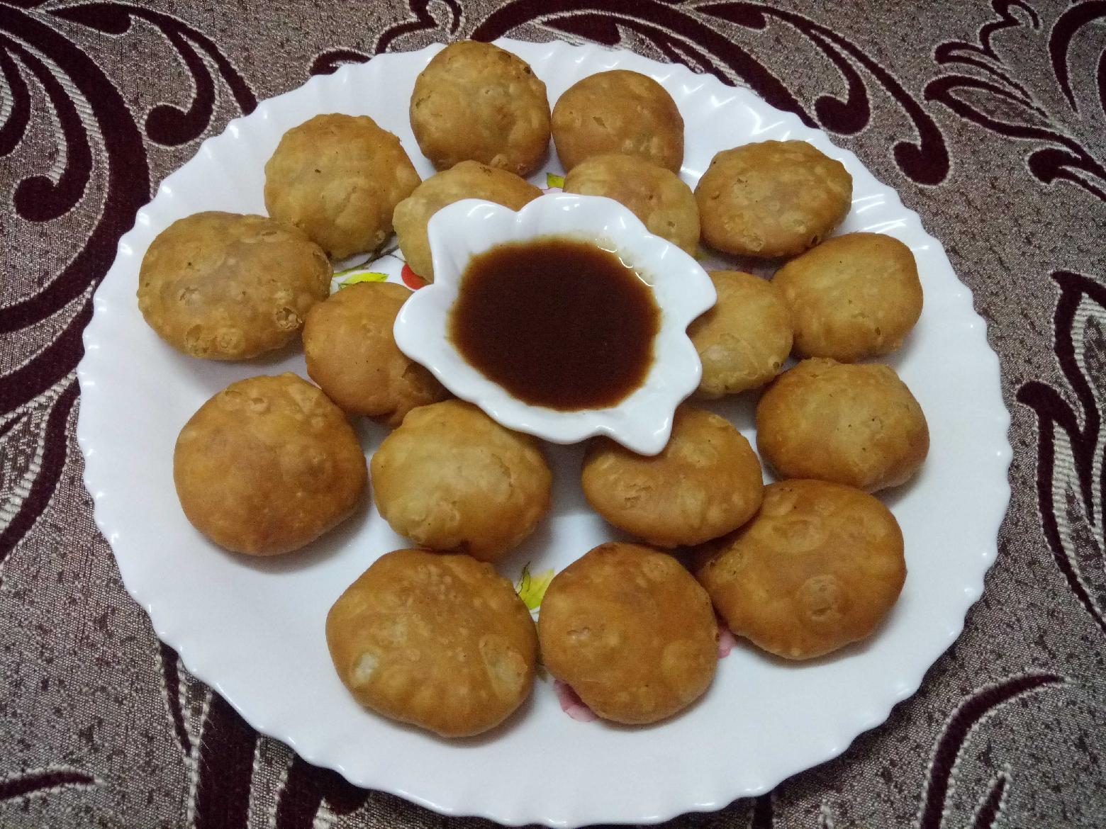 Indori Danthal Kachori (spicy ganthia Kachori) 