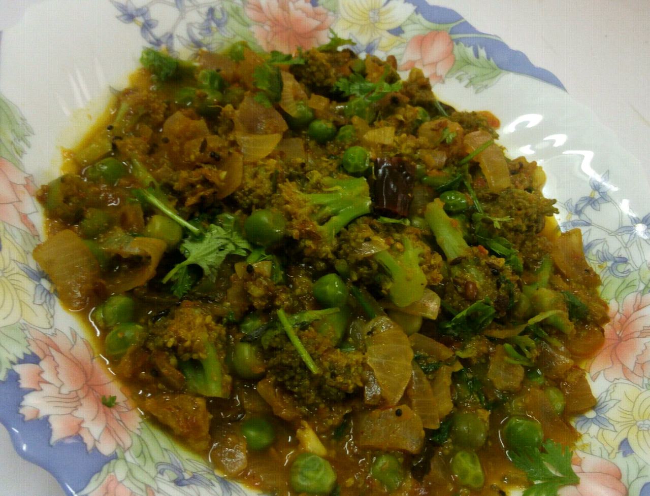Brocalli And Peas Curry