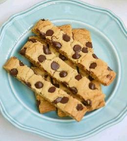 Low Fat Chocolate Chip Cookie Stick