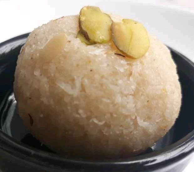 Coconut Ladoo