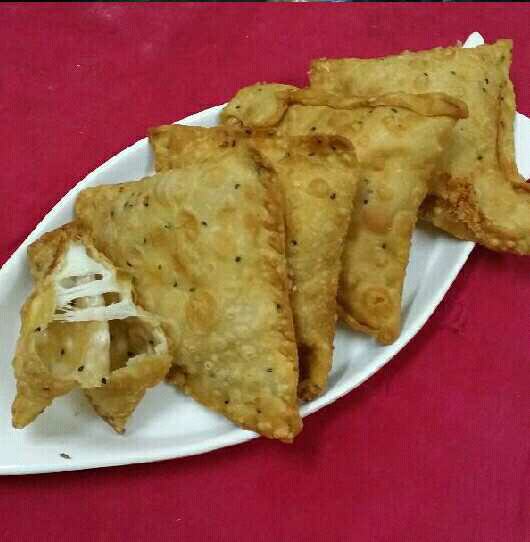 Hyderabadi Luqmis (With Cheese)/Cheesy Luqmis