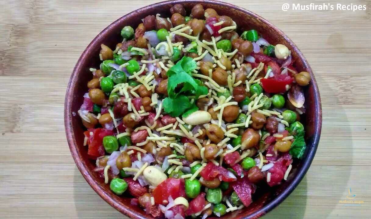 Sprouted Kala Chana Salad / Kala Chana Chat