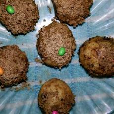 THIS MOUTH WATERING CHOCOLATE LADDOO CAN MAKE ANY CHILD’S DAY!


