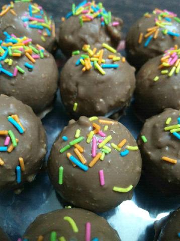 Dry Fruit Coconut Chocolate Balls