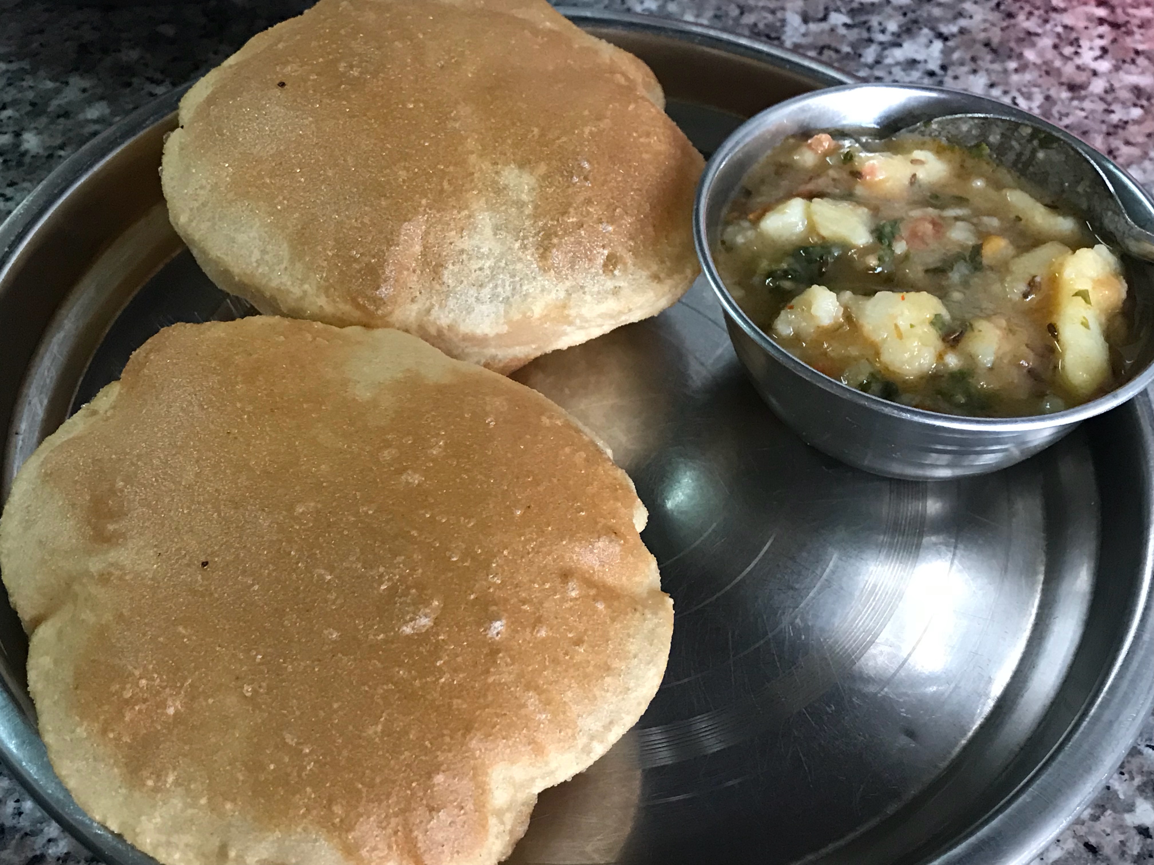Puri with Potatoes Curry