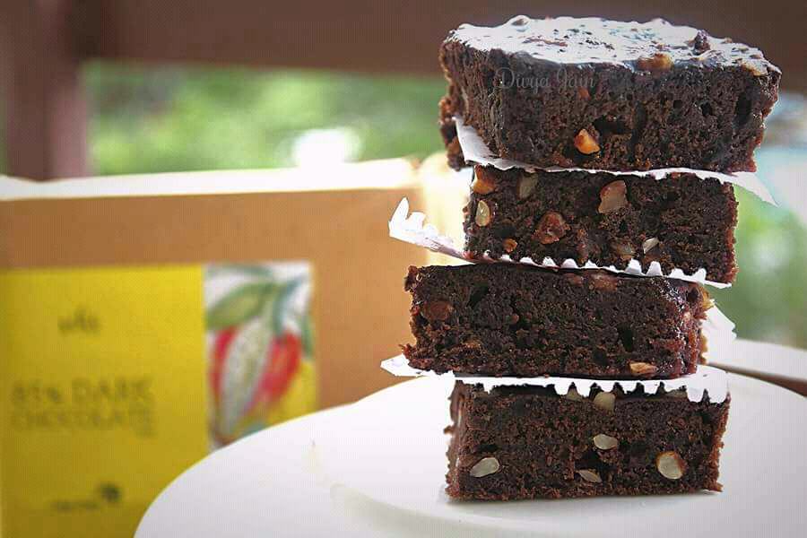 Black Bean Fudgy Dark Chocolate Brownie