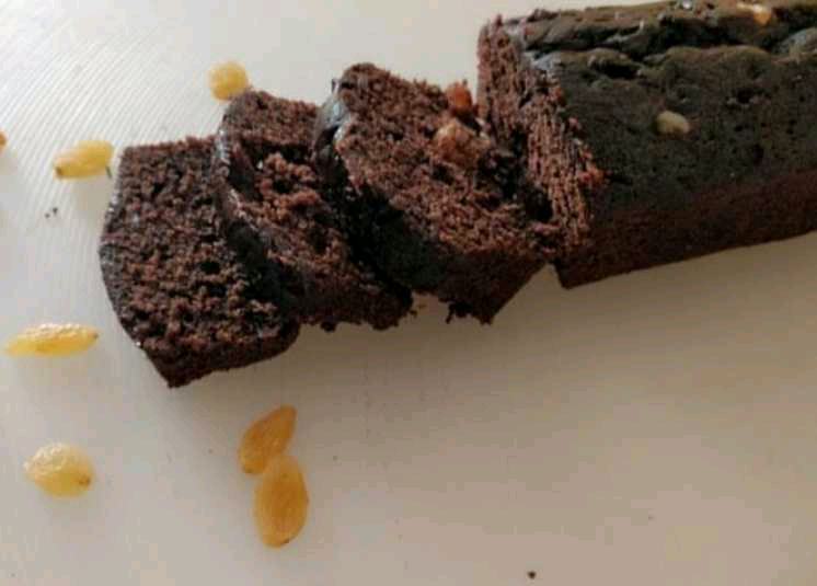Raisin Chocolate Cake 😊