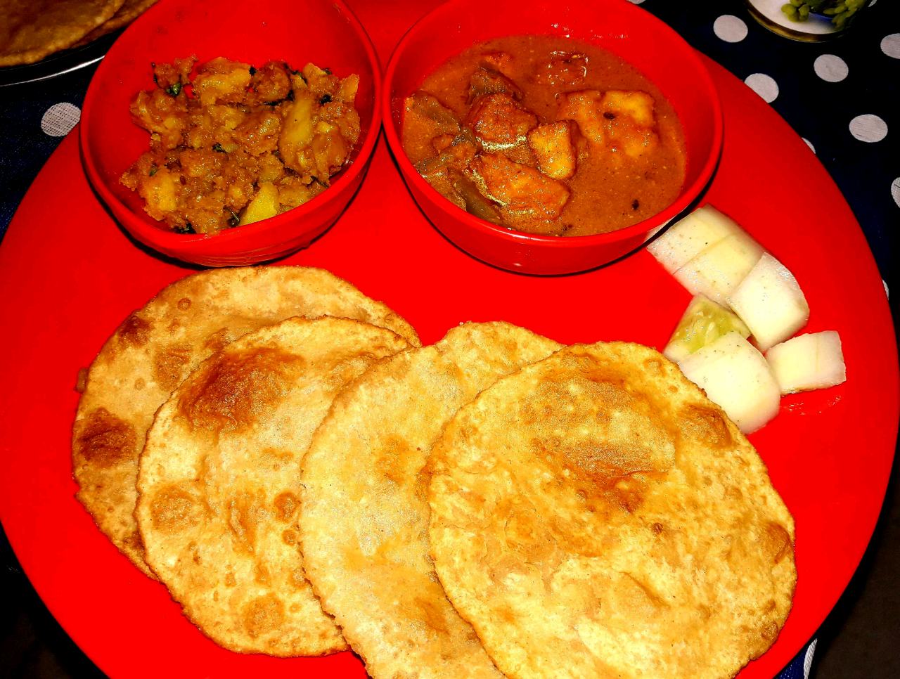 Urad daal mix crispy poori with sabji
