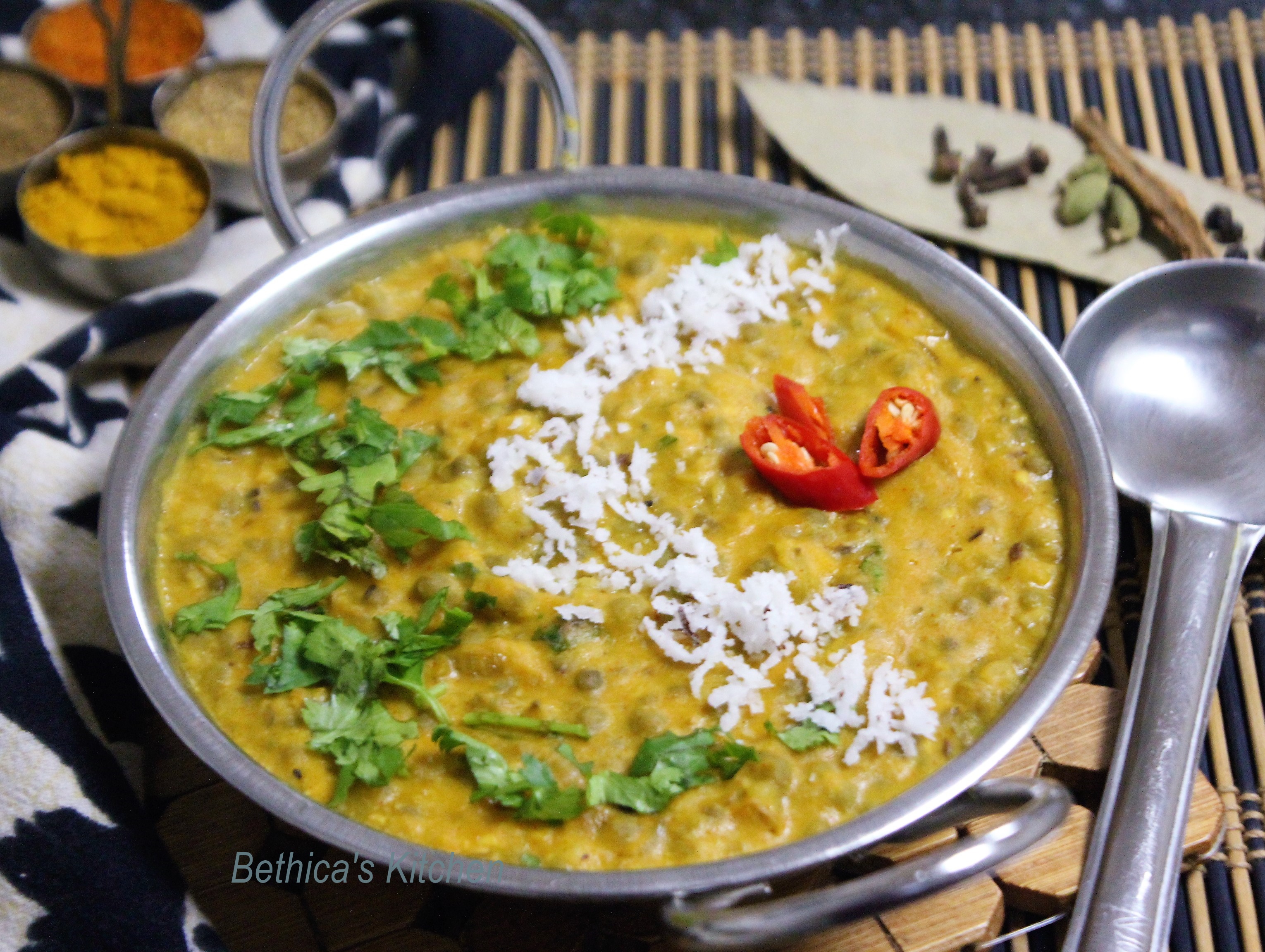 Teliya Mah (An old & a Traditional Himachali Style Lentil Curry)
