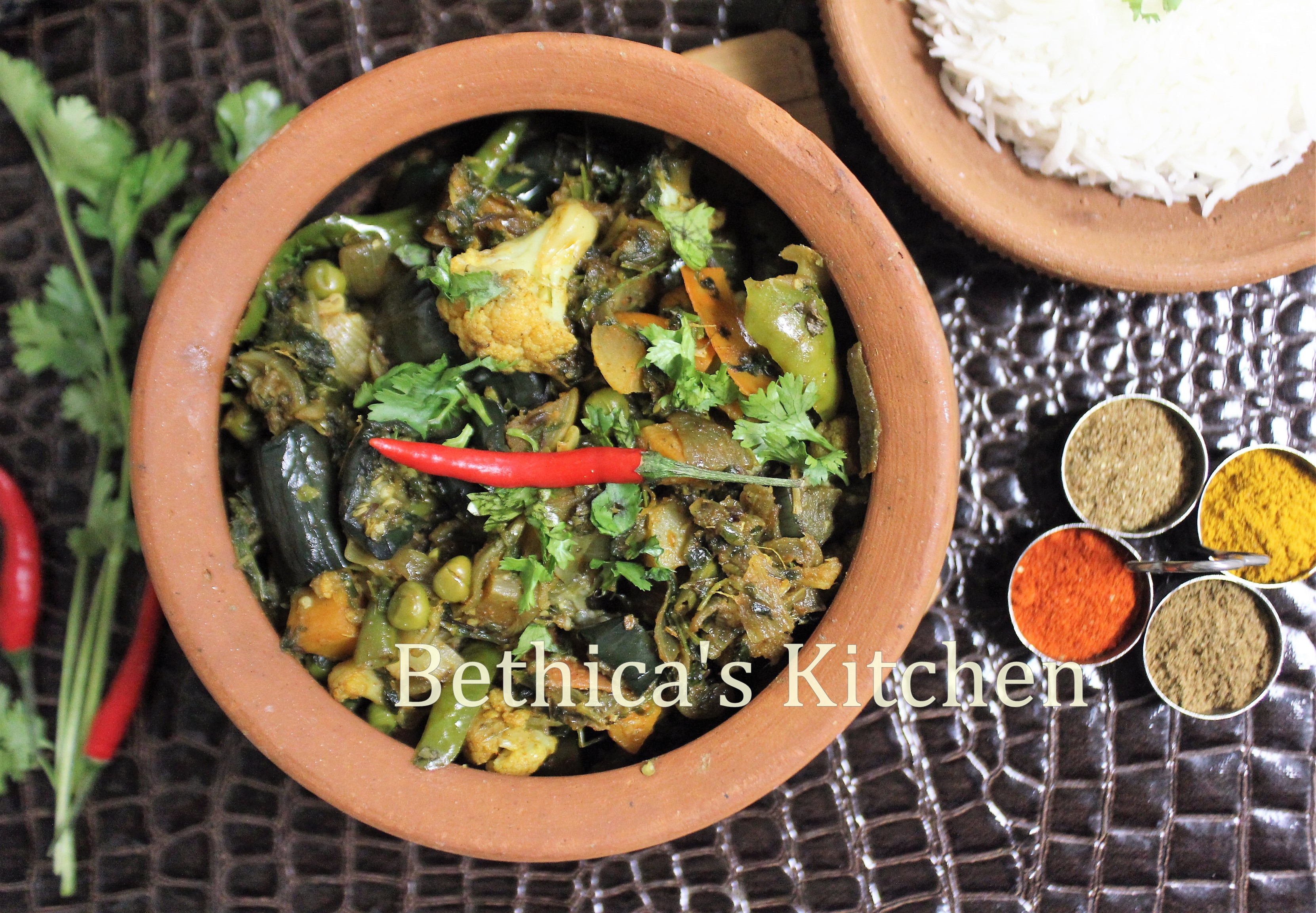 Diwani Handi (Traditional Hyderabadi Mixed Vegetable Curry)