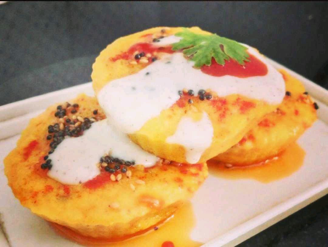 Handvo Muffins With Creamy Cheese Sauce 