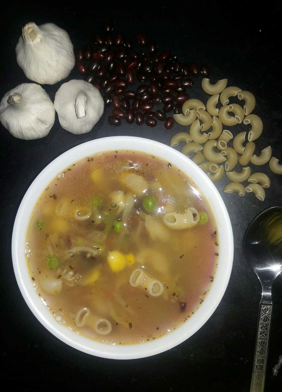 Red kidney bean maccrooni soup