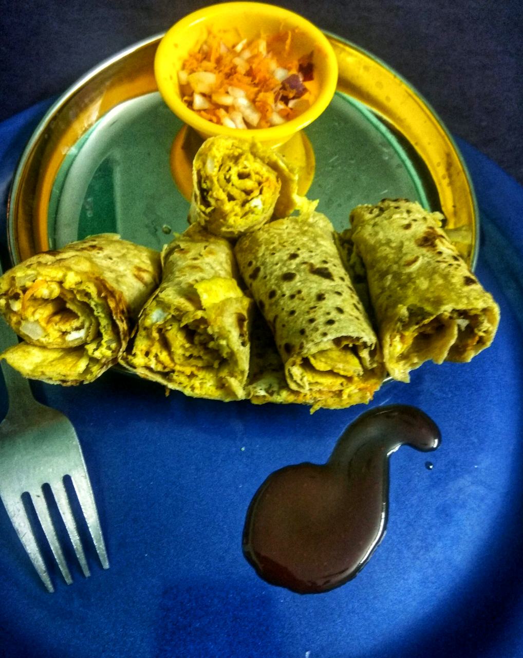 Chapathi Omelette Roll