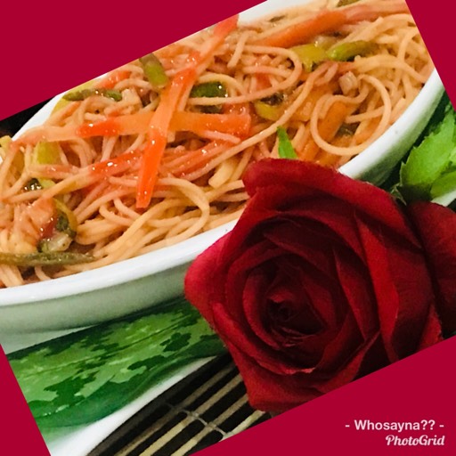 Whosayna’s Spaghetti tossed in Red Sauce