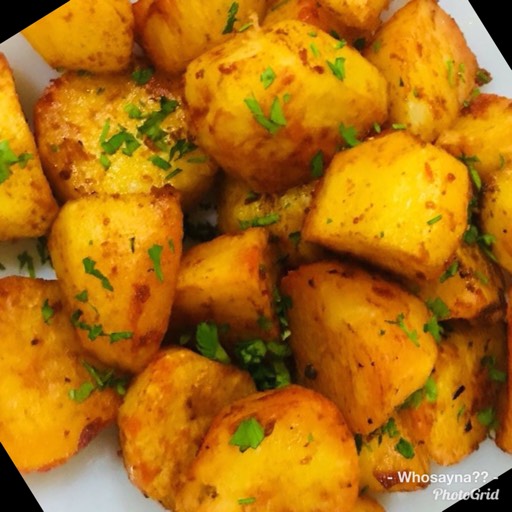 Whosayna’s Baked Chilli Garlic Potatoes