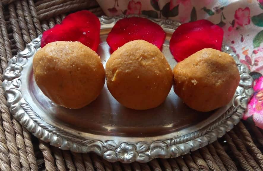 Besan ladoo