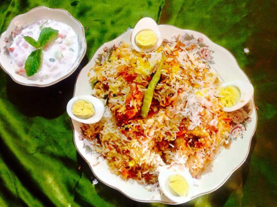 Hyderabadi Kacchi Murgh Dum Biryani!