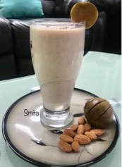 Chikoo_Almond_Shake