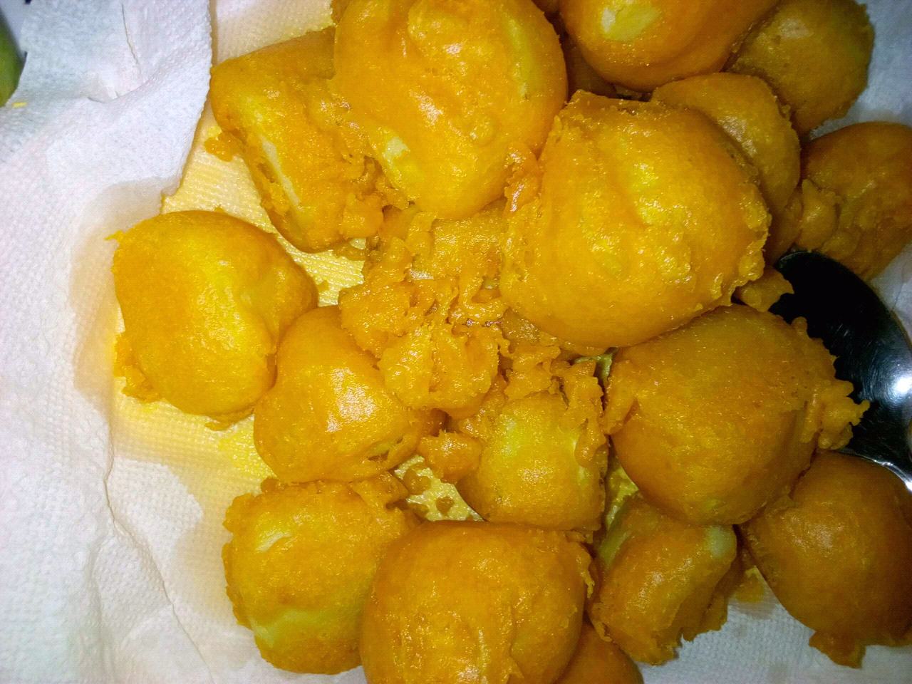 Pan Fried- Flour Covered Potatoes (Viazi Karai)