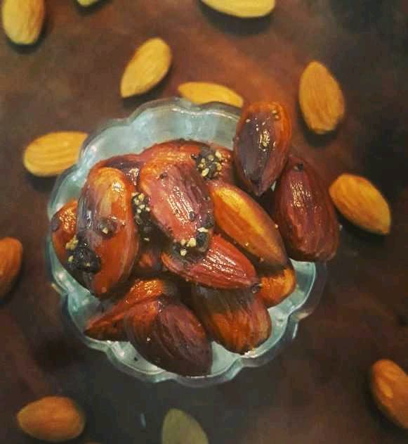 Roasted Salty Almonds