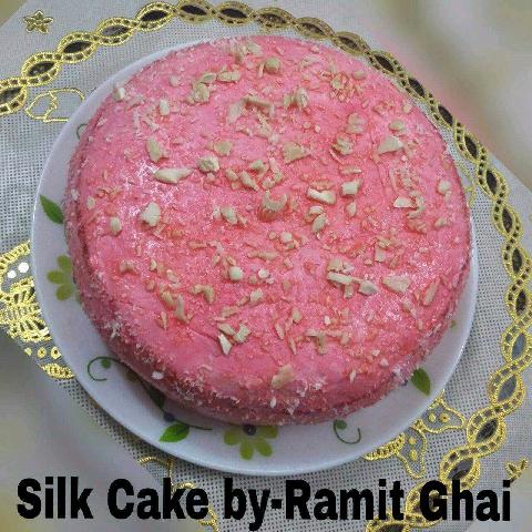 SilkCake .....About SilkCake ( silk chocolate used)

It's a cake with a good source of dessert for vegetarians

