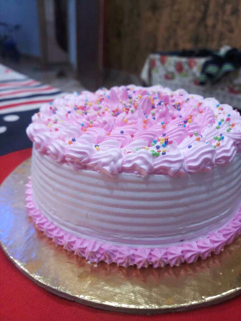 Pinky Cake