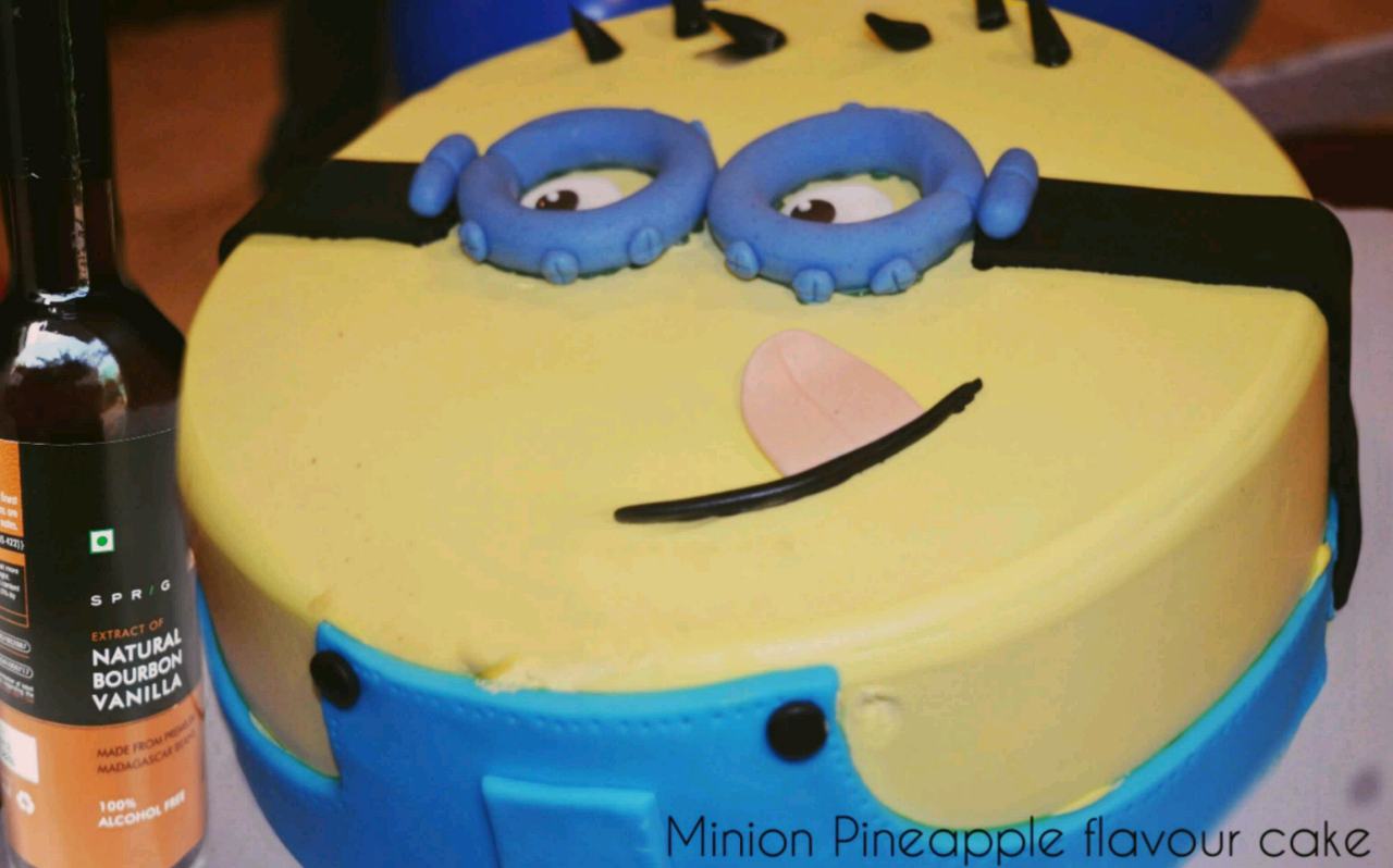 Minion Pineapple Flavor Cake