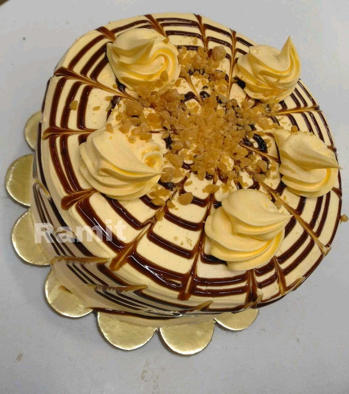 ButterScotch Cake With ButterScotch Frosting.....(Rich Royal Cake,Loaded With Butterscotch Chips)