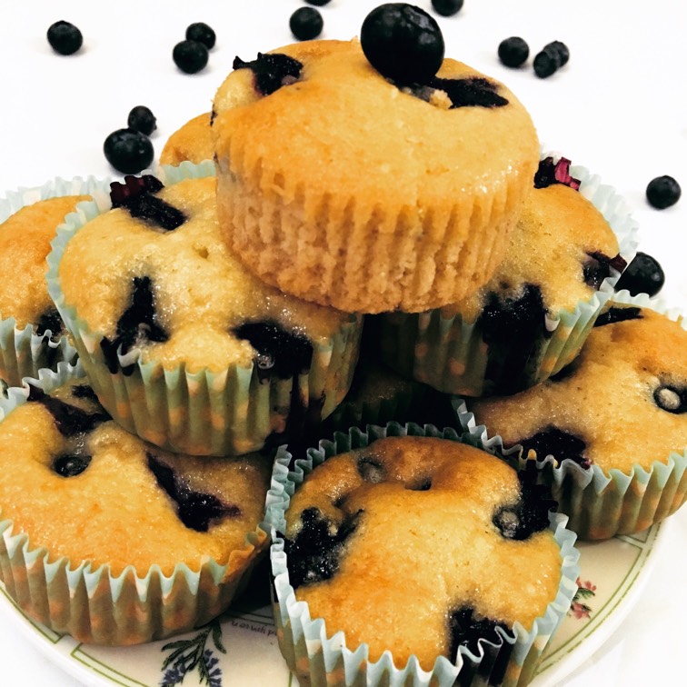 Eggless Blueberry muffins 