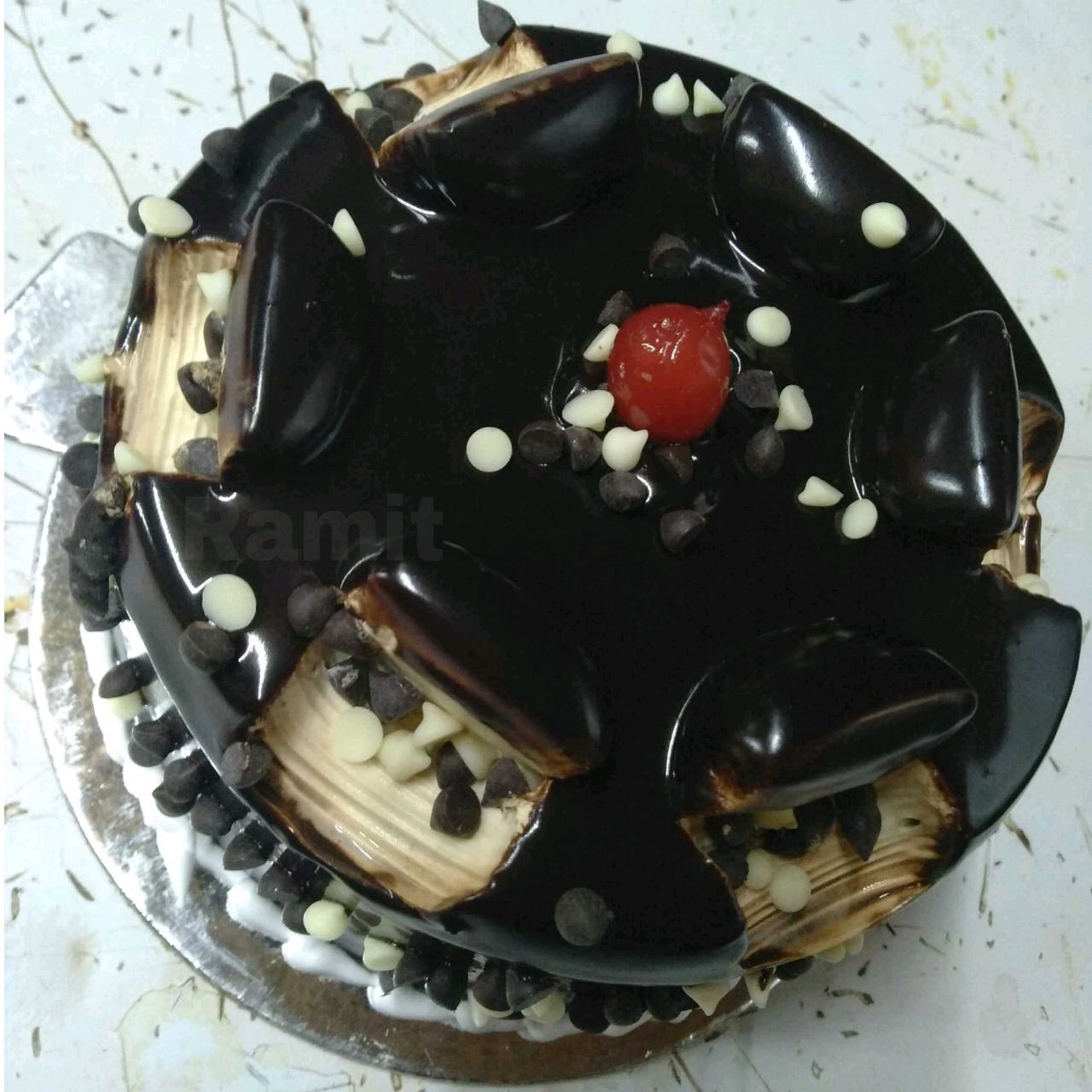Dark Chocolate Chocochip Cake