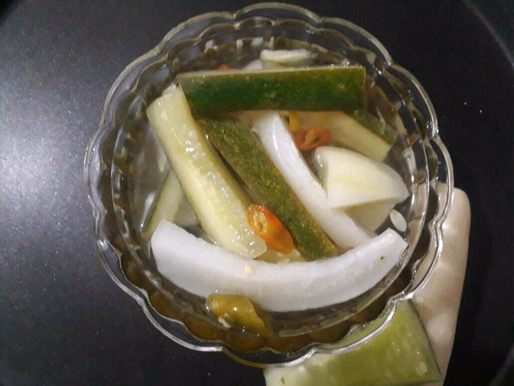 Oriental Style Pickles Without Oil. Sour, Sweet And a Little Tikha. Cucumber And Radish Pickle.