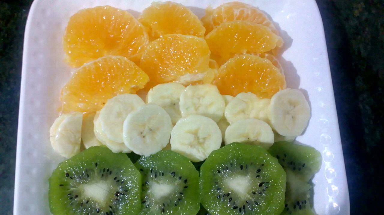 Tricolour Fruit Tray  "All Healthy"
