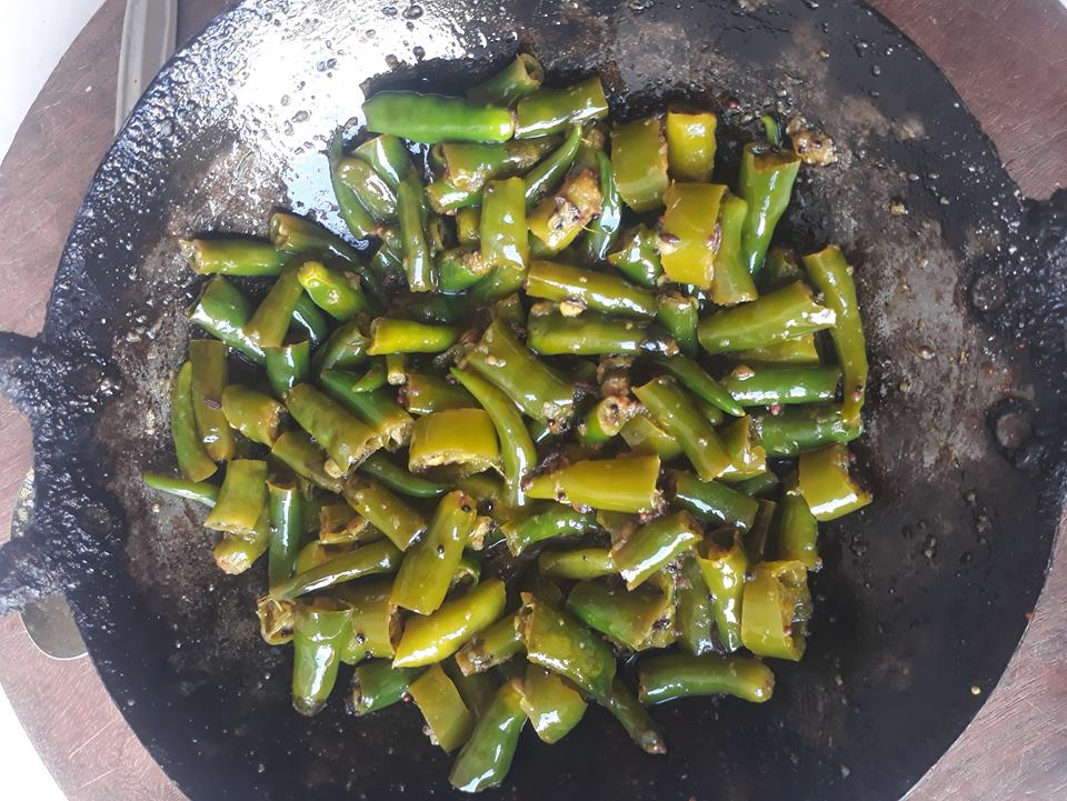 Green chilli pickle 