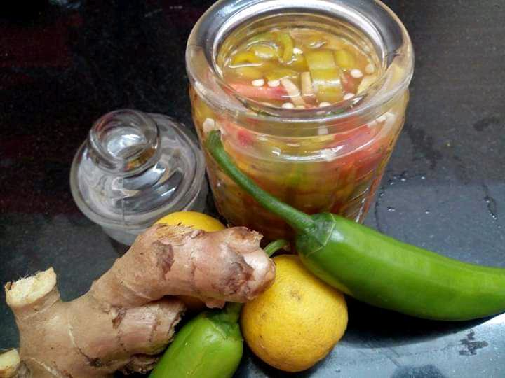 Tangy & Chatpata Mix Pickle In Lime Juice