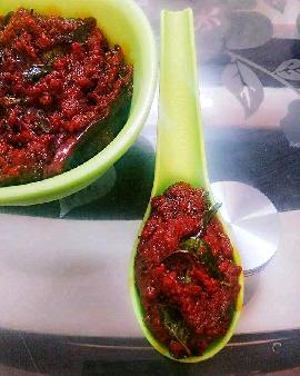 Thakkali Thokku / South Indian Tomato Pickle