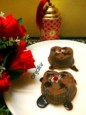 Wholewheat_Heartshaped_chocolate_coconut_Muffins