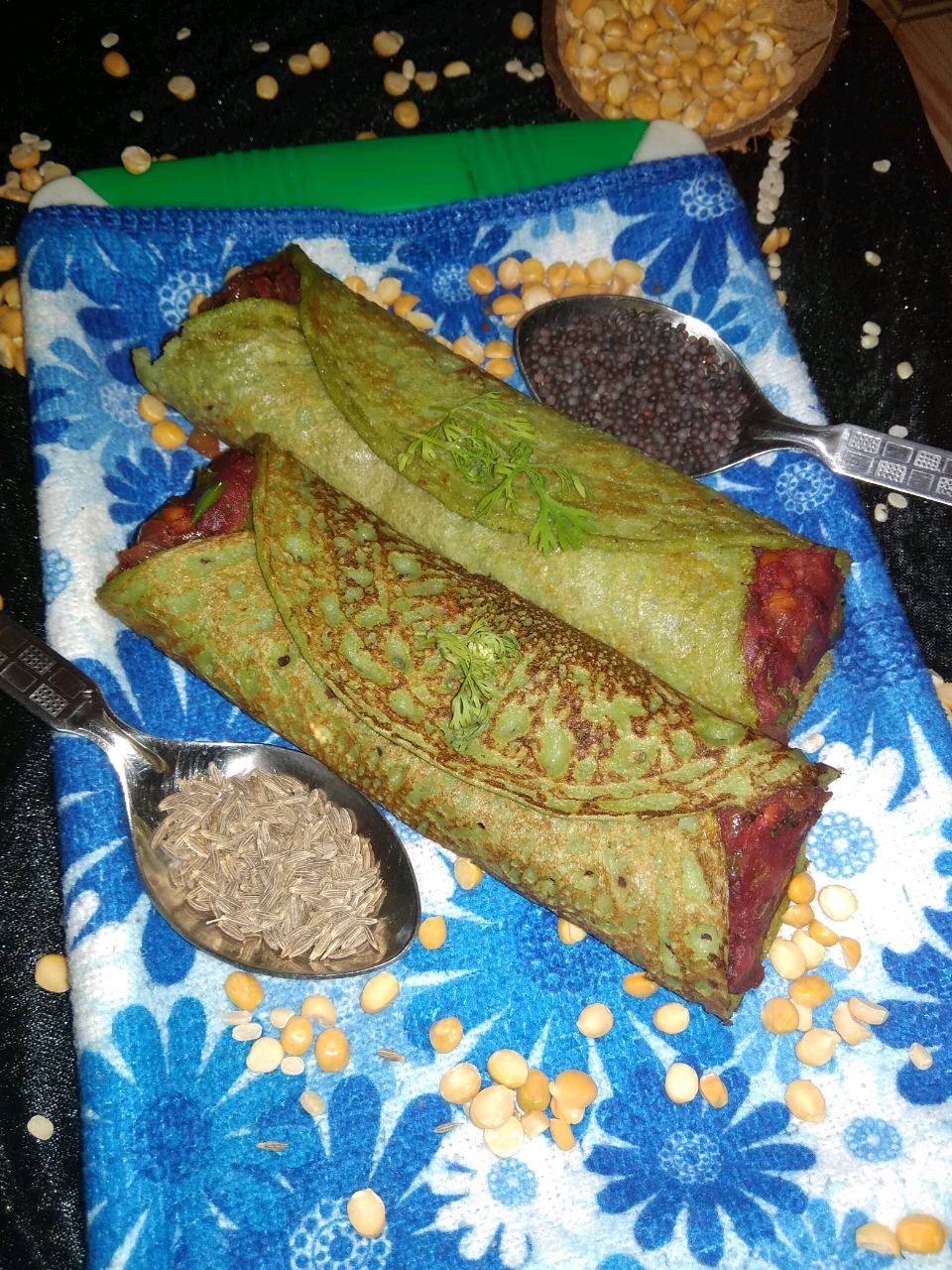 Mix Lentils Spinach Wrap With Aloo Beet Curry