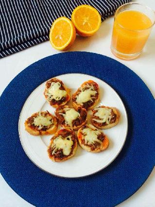 Beef Crostini 