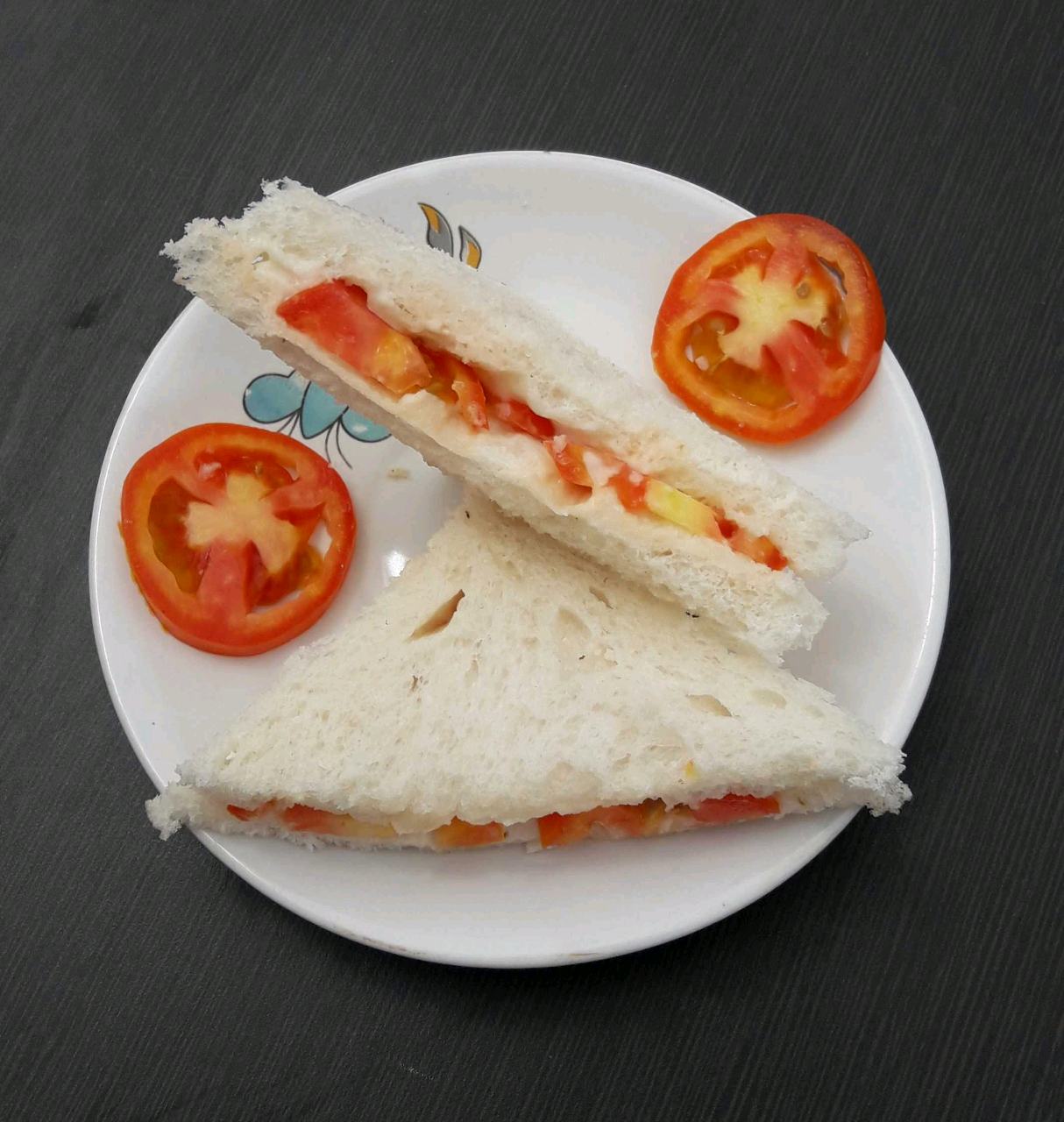 Tomato Mayonnaise Sandwich 