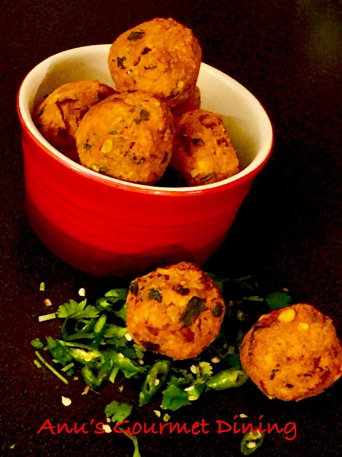 Chana Daal-Onion Bhajiyaa | Bengal Gram-Onion Fritters 