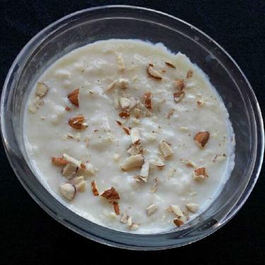 Thandai Rose Dessert (Instant Rabdi)...A concept of zero oil/ghee in form of malai itself, so need to put ghee/oil, as malai melts itself and makes layer in form of rabdi.