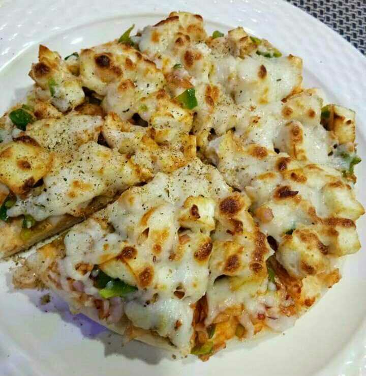 Cheese Vegetable Pizza In Microwave 